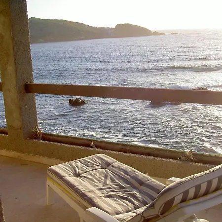 Holiday home Maison De 4 Chambres A Avec Magnifique Vue Sur La Mer Terrasse Amenagee Et Wifi A 10 M De La Plage *